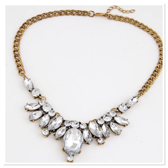 Gorgeous Statement Necklace 2 LEFT!! - Picture 2 of 3